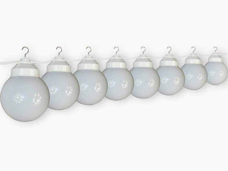 8-Globe String Lights